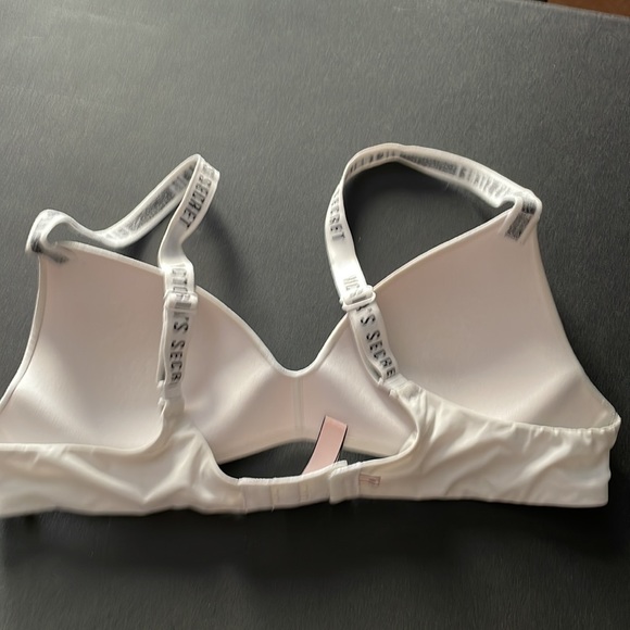Victoria Secret bra size 34A - Picture 2 of 9